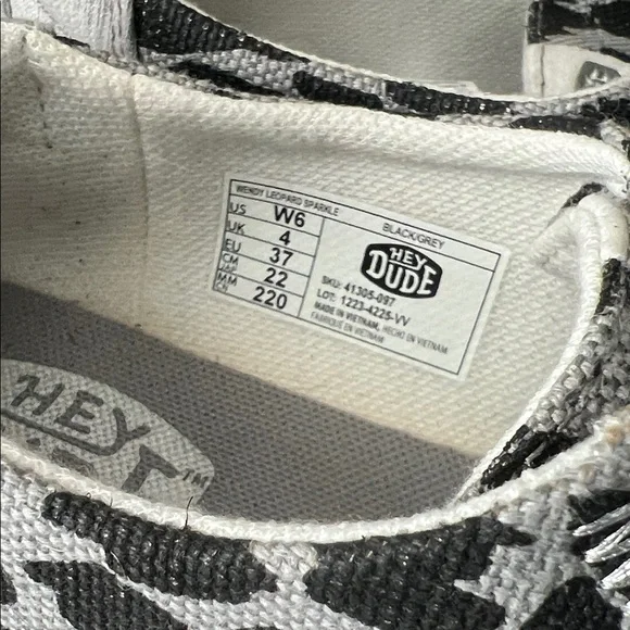 Hey Dude Women’s Wendy Leopard Sparkle Shoes - Picture 2 of 9